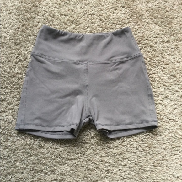 Booty Defining Shorts - Picture 4 of 12